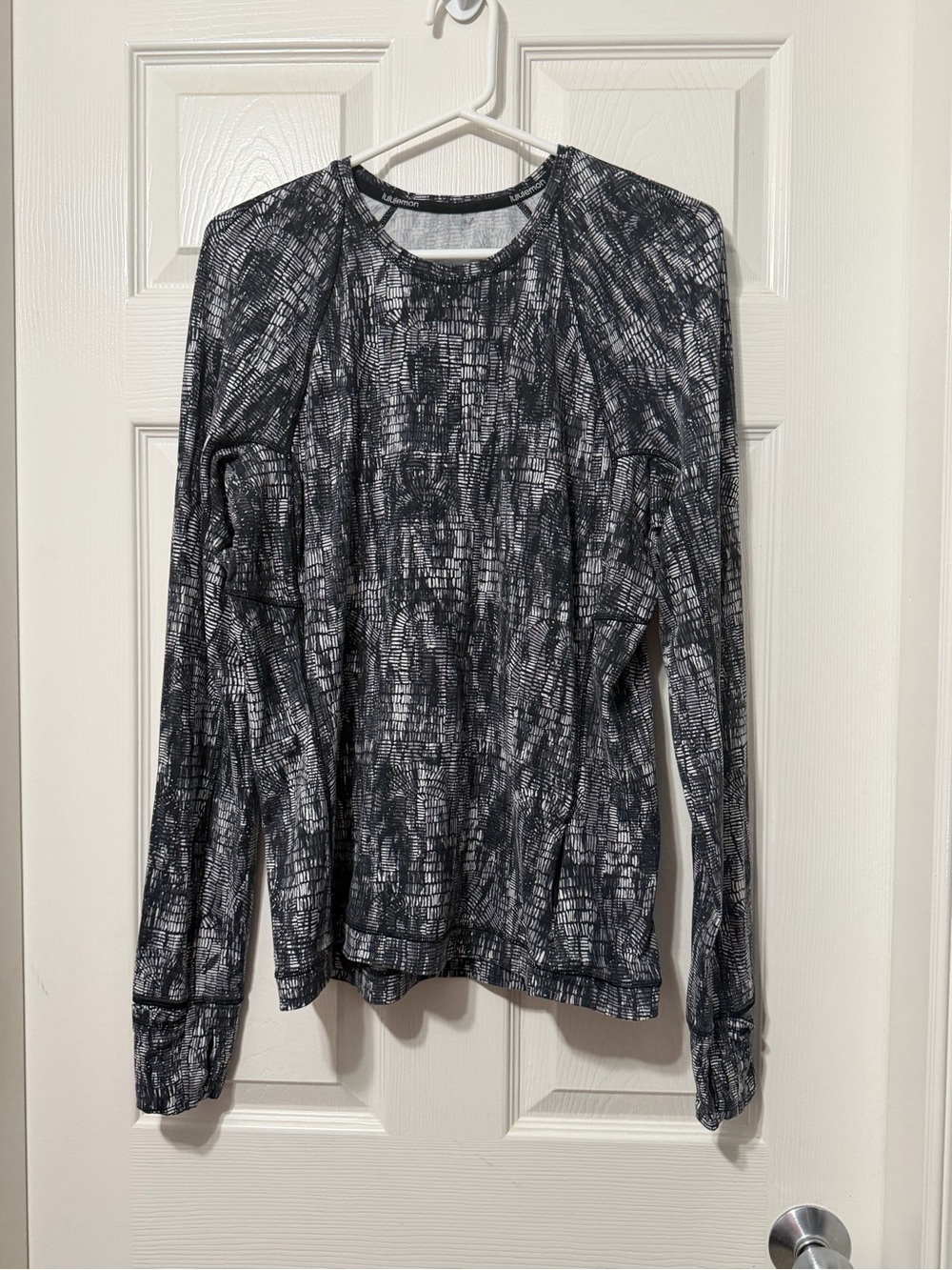 lululemon athletica its rulu run long sleeve size 12 euc